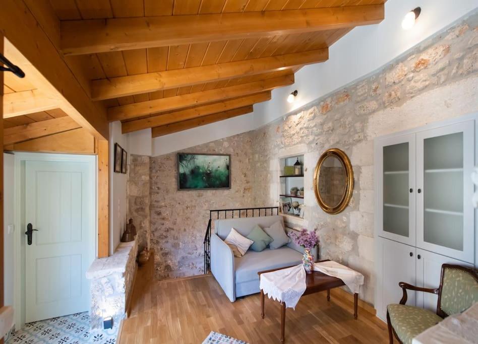 Вілла La Casa Di Bella A Tradional Stone House With Barbecue Karia  Екстер'єр фото