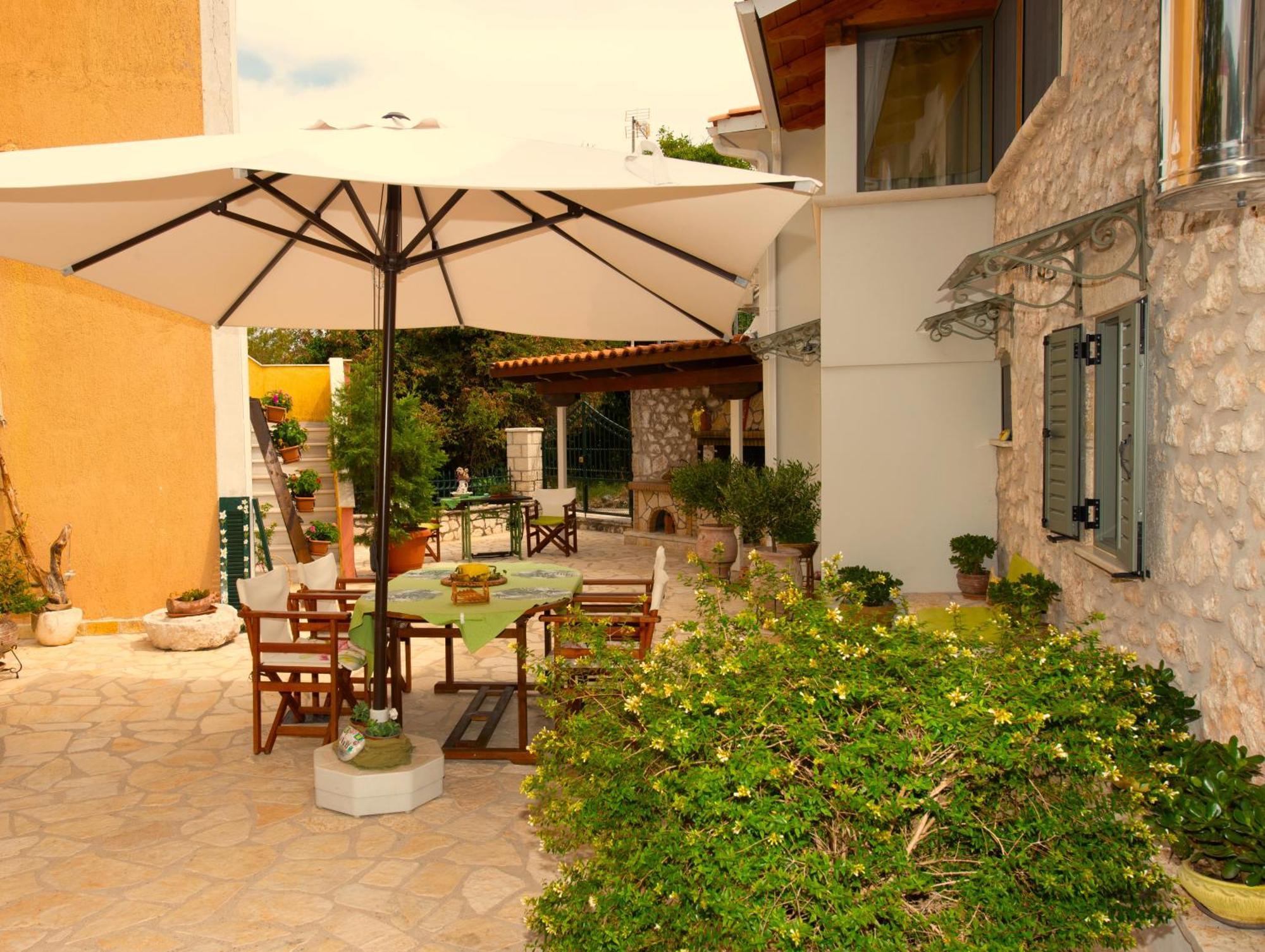 Вілла La Casa Di Bella A Tradional Stone House With Barbecue Karia  Екстер'єр фото